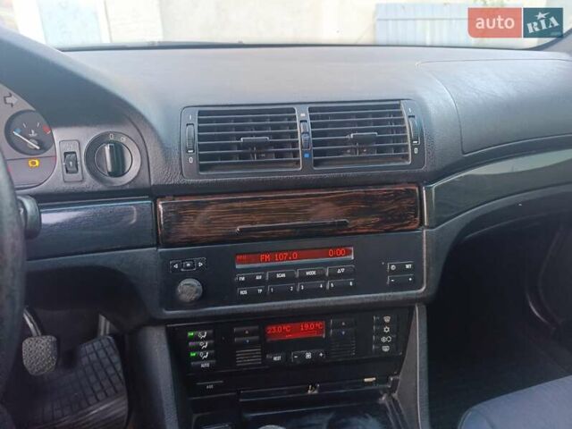 Сірий БМВ 5 Серія, об'ємом двигуна 2.5 л та пробігом 422 тис. км за 3000 $, фото 2 на Automoto.ua