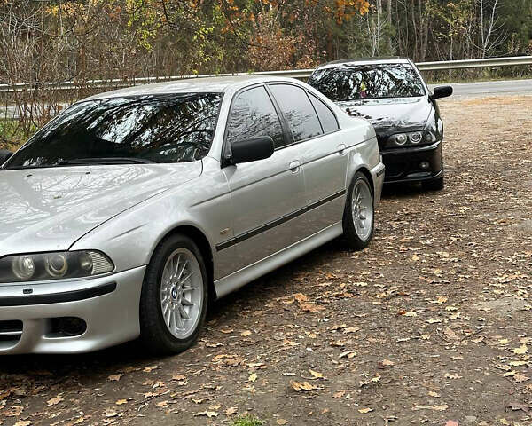 Сірий БМВ 5 Серія, об'ємом двигуна 3 л та пробігом 350 тис. км за 6600 $, фото 2 на Automoto.ua