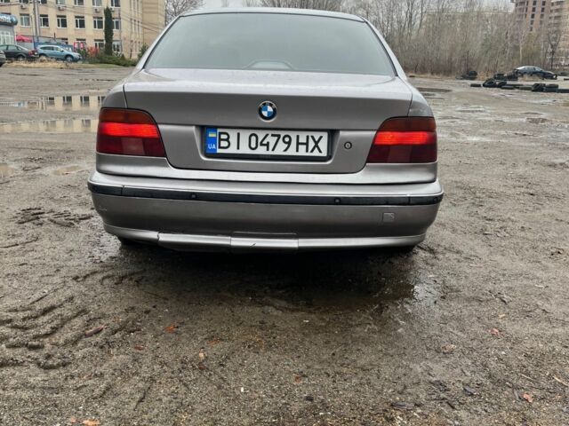 Серый БМВ 5 Серия, объемом двигателя 2 л и пробегом 420 тыс. км за 5000 $, фото 2 на Automoto.ua