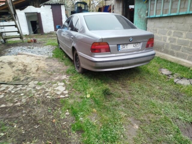 Серый БМВ 5 Серия, объемом двигателя 2.5 л и пробегом 300 тыс. км за 238 $, фото 2 на Automoto.ua