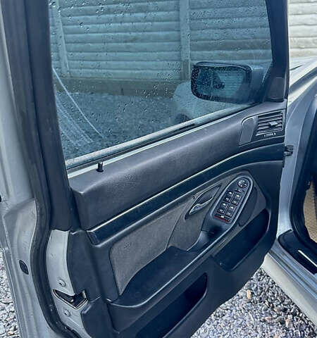 Серый БМВ 5 Серия, объемом двигателя 2.5 л и пробегом 415 тыс. км за 4200 $, фото 6 на Automoto.ua