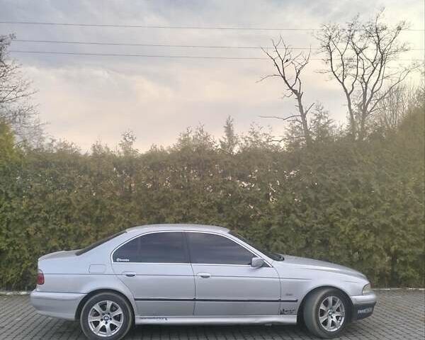 Серый БМВ 5 Серия, объемом двигателя 1.99 л и пробегом 410 тыс. км за 3200 $, фото 3 на Automoto.ua