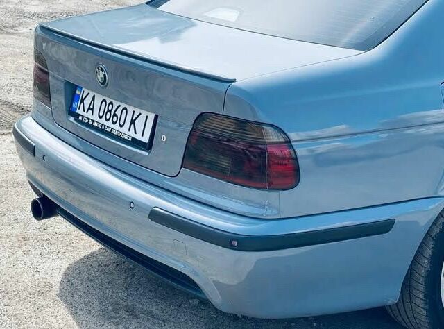 Сірий БМВ 5 Серія, об'ємом двигуна 3.5 л та пробігом 150 тис. км за 4200 $, фото 1 на Automoto.ua
