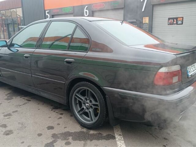 Серый БМВ 5 Серия, объемом двигателя 3.5 л и пробегом 200 тыс. км за 5500 $, фото 6 на Automoto.ua