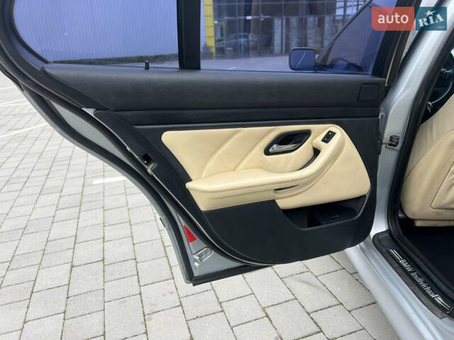 Серый БМВ 5 Серия, объемом двигателя 4.4 л и пробегом 350 тыс. км за 4999 $, фото 41 на Automoto.ua