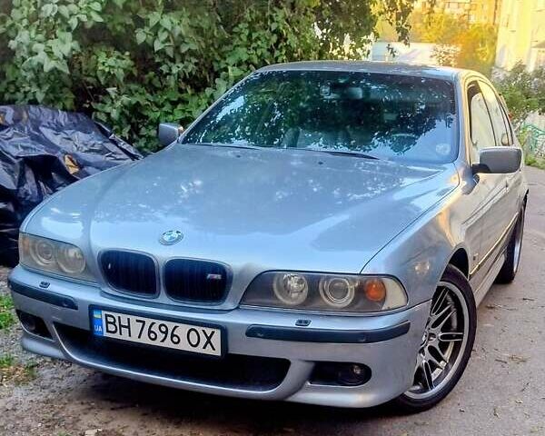 Серый БМВ 5 Серия, объемом двигателя 4.4 л и пробегом 999 тыс. км за 7800 $, фото 7 на Automoto.ua