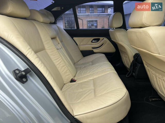 Серый БМВ 5 Серия, объемом двигателя 4.4 л и пробегом 350 тыс. км за 4999 $, фото 39 на Automoto.ua