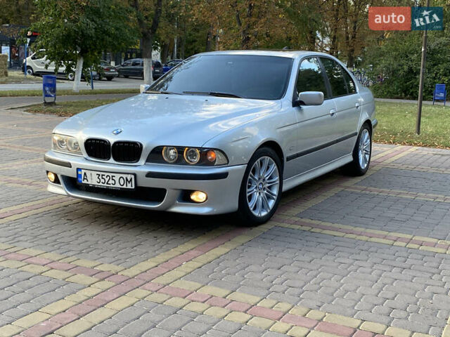 Серый БМВ 5 Серия, объемом двигателя 4.4 л и пробегом 577 тыс. км за 6700 $, фото 5 на Automoto.ua