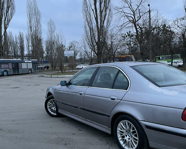 Сірий БМВ 5 Серія, об'ємом двигуна 2.5 л та пробігом 395 тис. км за 3600 $, фото 1 на Automoto.ua