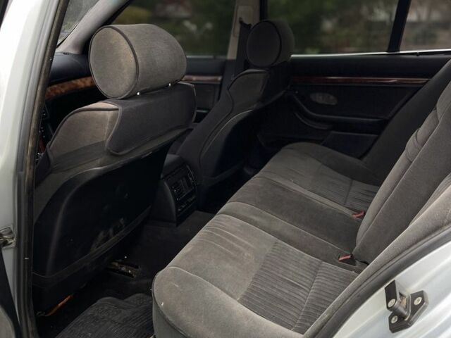 Серый БМВ 5 Серия, объемом двигателя 2.5 л и пробегом 400 тыс. км за 2499 $, фото 5 на Automoto.ua