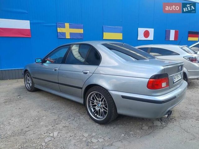 Серый БМВ 5 Серия, объемом двигателя 4.4 л и пробегом 999 тыс. км за 7800 $, фото 3 на Automoto.ua