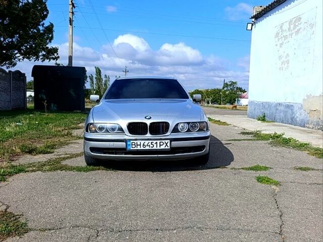 Серый БМВ 5 Серия, объемом двигателя 3.4 л и пробегом 200 тыс. км за 5000 $, фото 4 на Automoto.ua