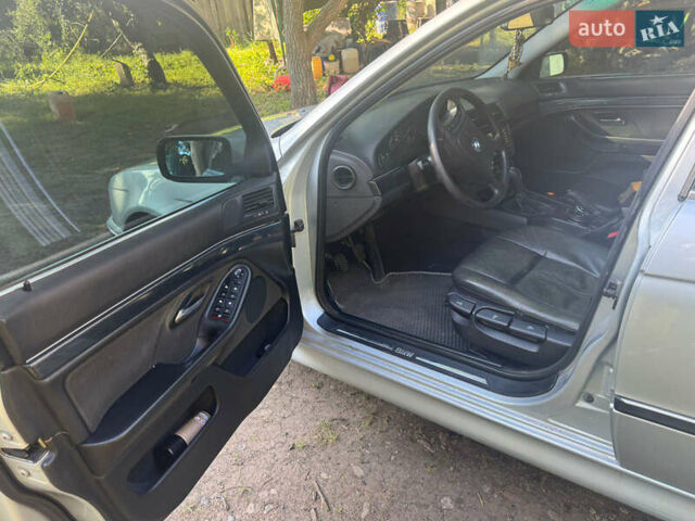 Серый БМВ 5 Серия, объемом двигателя 2 л и пробегом 587 тыс. км за 4700 $, фото 8 на Automoto.ua
