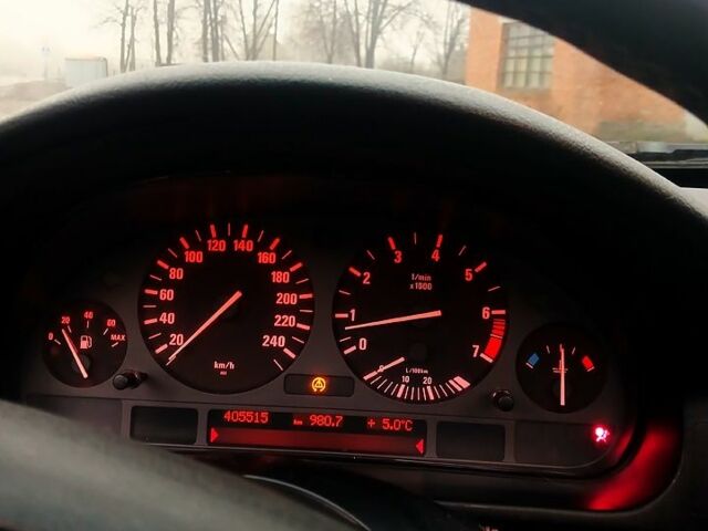 Серый БМВ 5 Серия, объемом двигателя 2.5 л и пробегом 0 тыс. км за 4200 $, фото 12 на Automoto.ua