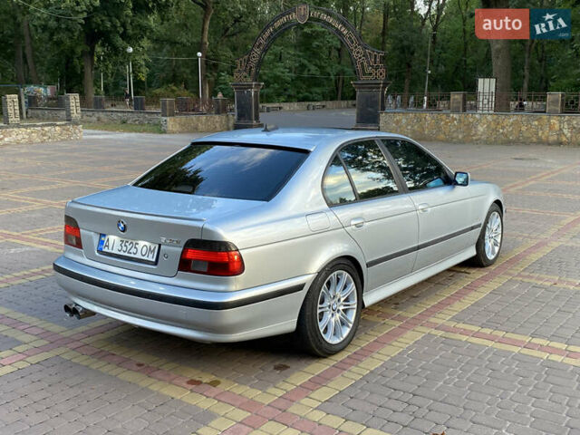 Серый БМВ 5 Серия, объемом двигателя 4.4 л и пробегом 577 тыс. км за 6700 $, фото 11 на Automoto.ua