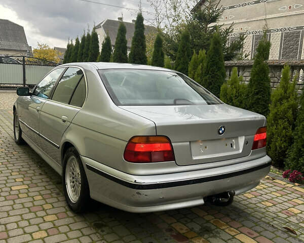 Серый БМВ 5 Серия, объемом двигателя 2.5 л и пробегом 154 тыс. км за 2800 $, фото 3 на Automoto.ua