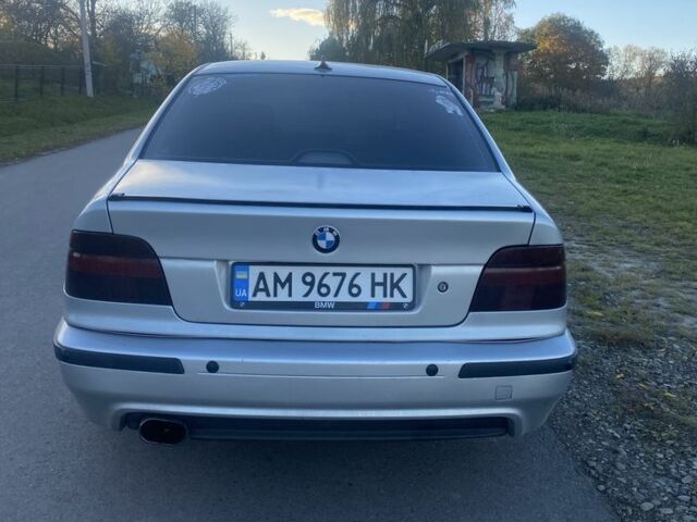 Серый БМВ 5 Серия, объемом двигателя 2 л и пробегом 10 тыс. км за 3000 $, фото 6 на Automoto.ua