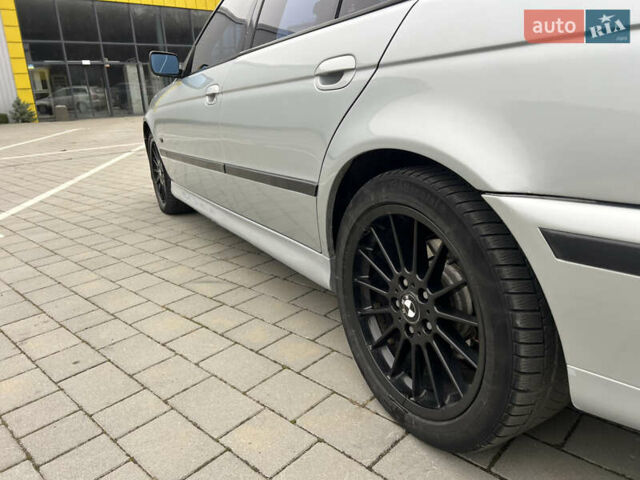Серый БМВ 5 Серия, объемом двигателя 4.4 л и пробегом 350 тыс. км за 4999 $, фото 21 на Automoto.ua