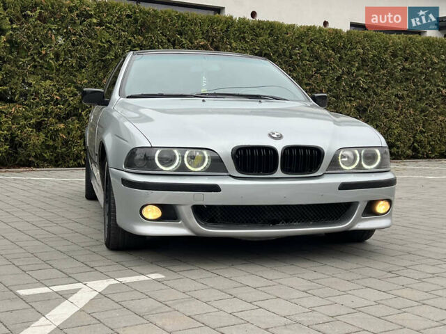 Серый БМВ 5 Серия, объемом двигателя 4.4 л и пробегом 350 тыс. км за 4999 $, фото 7 на Automoto.ua