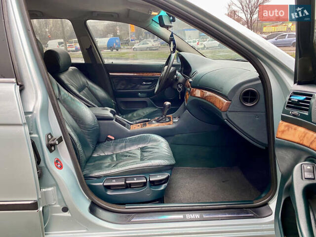 Сірий БМВ 5 Серія, об'ємом двигуна 2.49 л та пробігом 210 тис. км за 4000 $, фото 20 на Automoto.ua