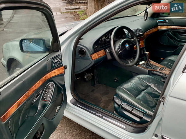 Сірий БМВ 5 Серія, об'ємом двигуна 2.49 л та пробігом 210 тис. км за 4000 $, фото 12 на Automoto.ua