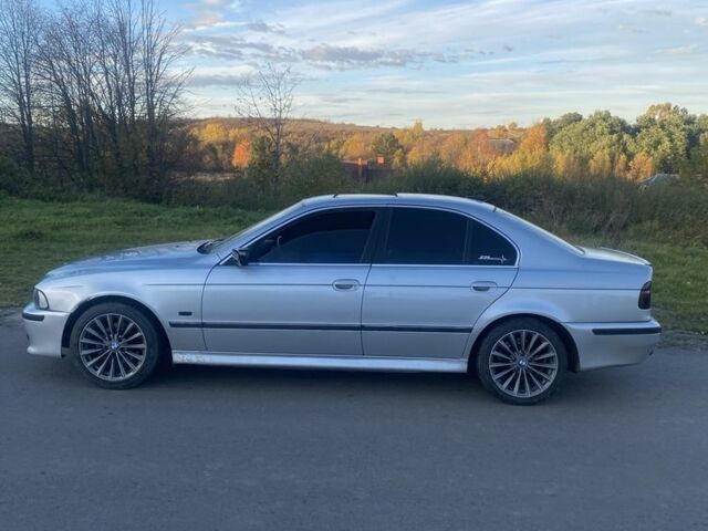 Серый БМВ 5 Серия, объемом двигателя 2 л и пробегом 10 тыс. км за 3000 $, фото 5 на Automoto.ua