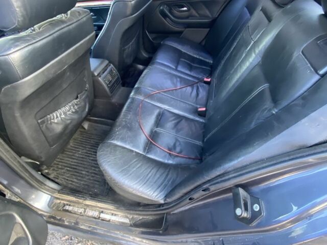 Серый БМВ 5 Серия, объемом двигателя 2 л и пробегом 200 тыс. км за 2950 $, фото 4 на Automoto.ua