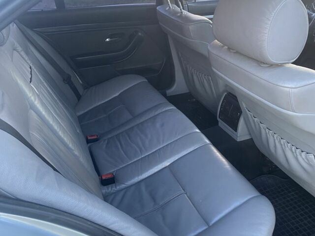 Серый БМВ 5 Серия, объемом двигателя 2 л и пробегом 10 тыс. км за 3000 $, фото 9 на Automoto.ua