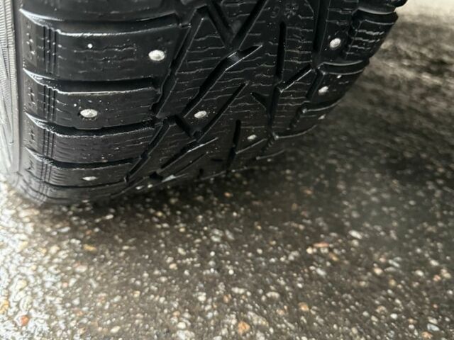 Серый БМВ 5 Серия, объемом двигателя 2.5 л и пробегом 299 тыс. км за 3850 $, фото 2 на Automoto.ua