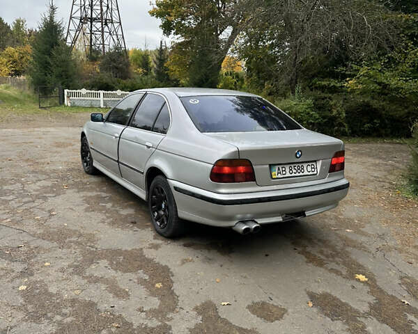 Серый БМВ 5 Серия, объемом двигателя 2.5 л и пробегом 449 тыс. км за 3999 $, фото 6 на Automoto.ua