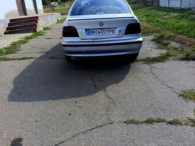 Серый БМВ 5 Серия, объемом двигателя 3.4 л и пробегом 200 тыс. км за 5000 $, фото 6 на Automoto.ua