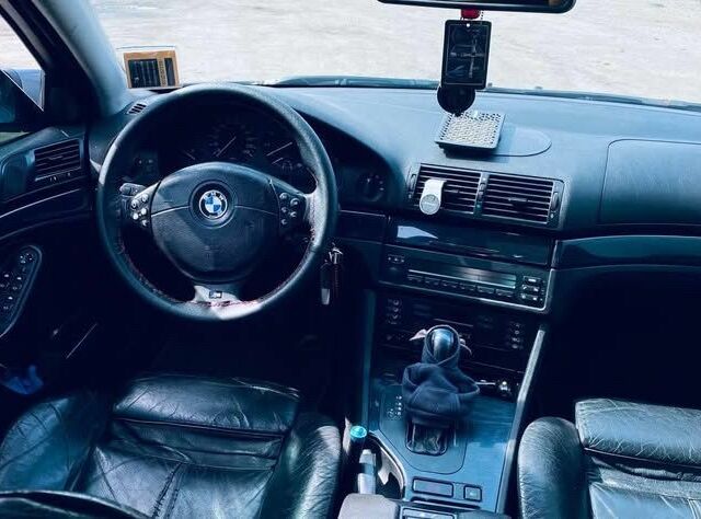 Сірий БМВ 5 Серія, об'ємом двигуна 3.5 л та пробігом 150 тис. км за 4200 $, фото 5 на Automoto.ua