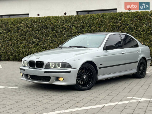 Серый БМВ 5 Серия, объемом двигателя 4.4 л и пробегом 350 тыс. км за 4999 $, фото 3 на Automoto.ua