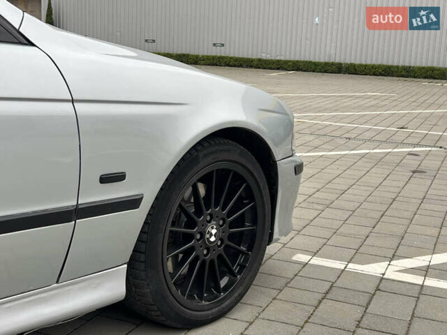 Серый БМВ 5 Серия, объемом двигателя 4.4 л и пробегом 350 тыс. км за 4999 $, фото 13 на Automoto.ua