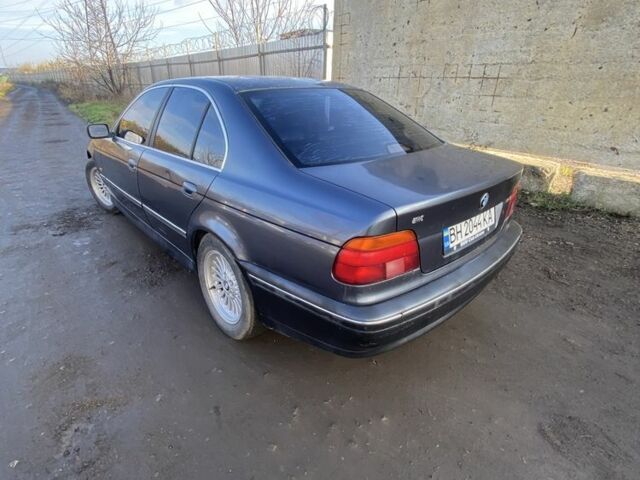 Серый БМВ 5 Серия, объемом двигателя 2 л и пробегом 200 тыс. км за 2950 $, фото 3 на Automoto.ua