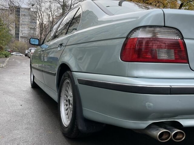 Серый БМВ 5 Серия, объемом двигателя 2.5 л и пробегом 230 тыс. км за 4050 $, фото 10 на Automoto.ua