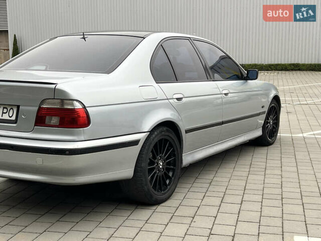 Серый БМВ 5 Серия, объемом двигателя 4.4 л и пробегом 350 тыс. км за 4999 $, фото 14 на Automoto.ua