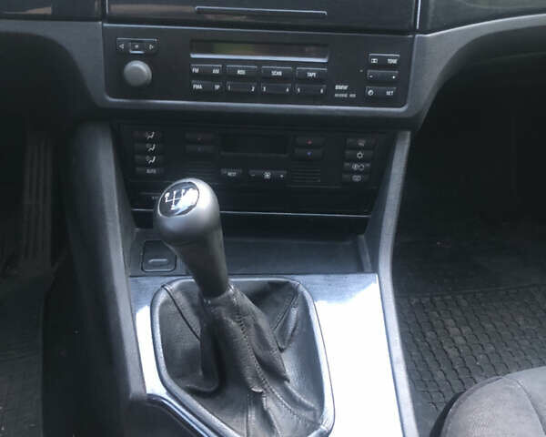 Серый БМВ 5 Серия, объемом двигателя 2 л и пробегом 362 тыс. км за 4300 $, фото 5 на Automoto.ua