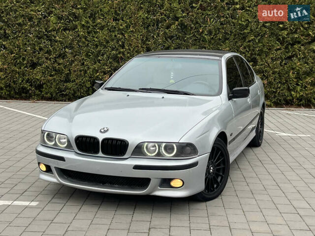 Серый БМВ 5 Серия, объемом двигателя 4.4 л и пробегом 350 тыс. км за 4999 $, фото 1 на Automoto.ua