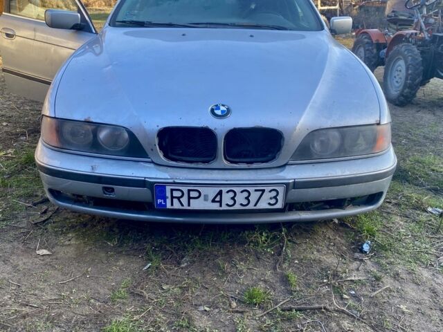 Серый БМВ 5 Серия, объемом двигателя 2.5 л и пробегом 350 тыс. км за 1500 $, фото 2 на Automoto.ua