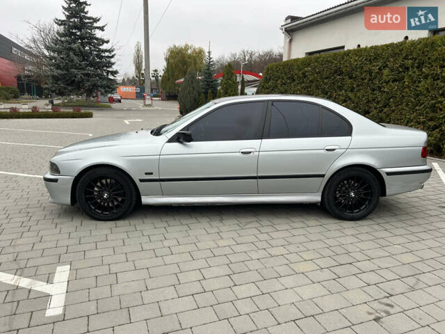 Серый БМВ 5 Серия, объемом двигателя 4.4 л и пробегом 350 тыс. км за 4999 $, фото 22 на Automoto.ua