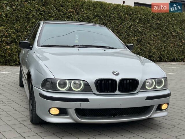 Серый БМВ 5 Серия, объемом двигателя 4.4 л и пробегом 350 тыс. км за 4999 $, фото 6 на Automoto.ua