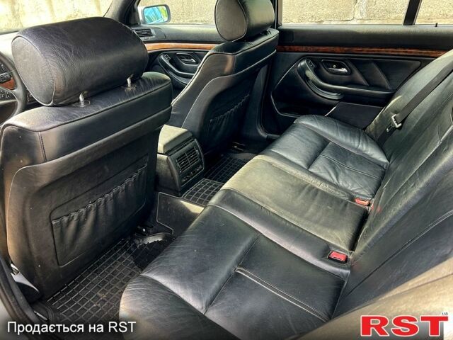 Сірий БМВ 5 Серія, об'ємом двигуна 2.5 л та пробігом 314 тис. км за 3700 $, фото 6 на Automoto.ua