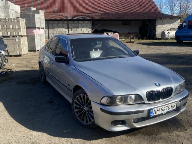 Серый БМВ 5 Серия, объемом двигателя 2 л и пробегом 10 тыс. км за 3000 $, фото 1 на Automoto.ua