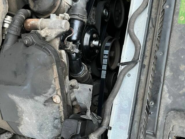 Сірий БМВ 5 Серія, об'ємом двигуна 2 л та пробігом 380 тис. км за 1909 $, фото 6 на Automoto.ua