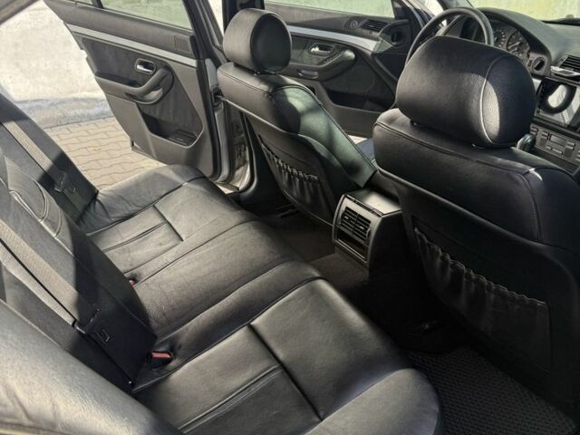 Сірий БМВ 5 Серія, об'ємом двигуна 2.5 л та пробігом 290 тис. км за 5600 $, фото 6 на Automoto.ua