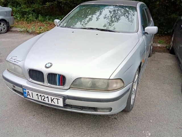 Сірий БМВ 5 Серія, об'ємом двигуна 2 л та пробігом 300 тис. км за 3500 $, фото 1 на Automoto.ua