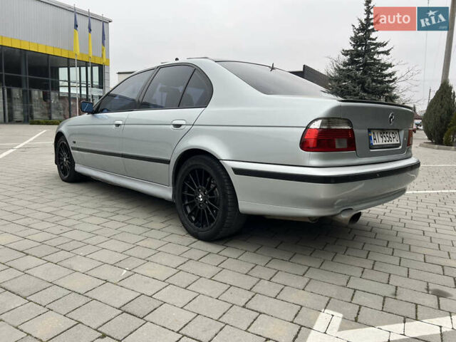 Серый БМВ 5 Серия, объемом двигателя 4.4 л и пробегом 350 тыс. км за 4999 $, фото 20 на Automoto.ua