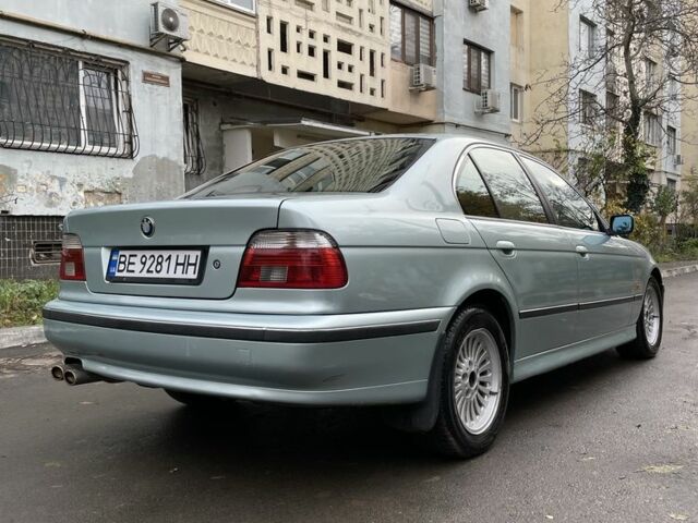 Серый БМВ 5 Серия, объемом двигателя 2.5 л и пробегом 230 тыс. км за 4050 $, фото 12 на Automoto.ua