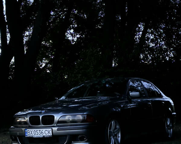 Серый БМВ 5 Серия, объемом двигателя 2.5 л и пробегом 414 тыс. км за 4400 $, фото 1 на Automoto.ua